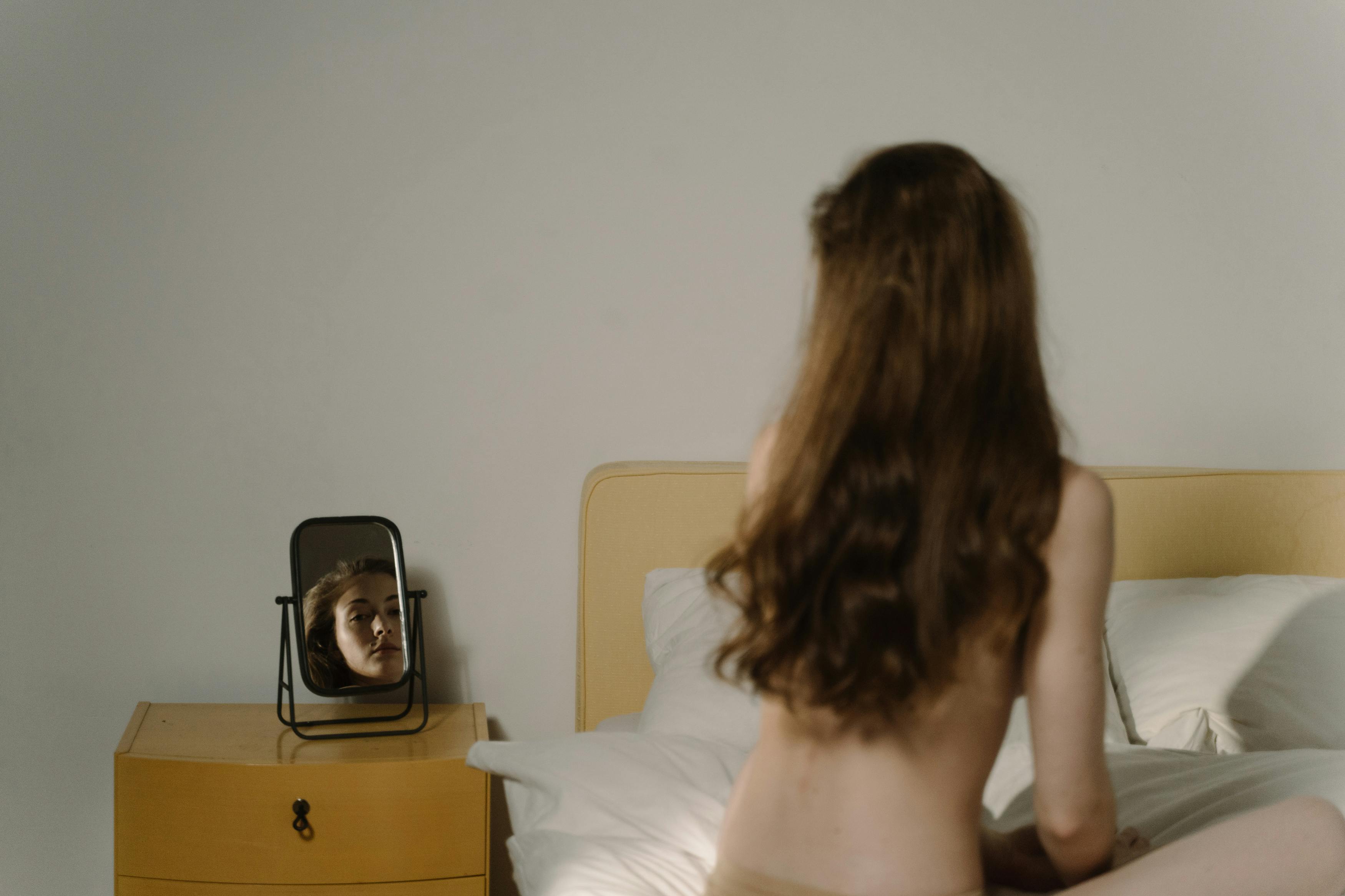 最新更新缩略图：摄影棚与光影氛围