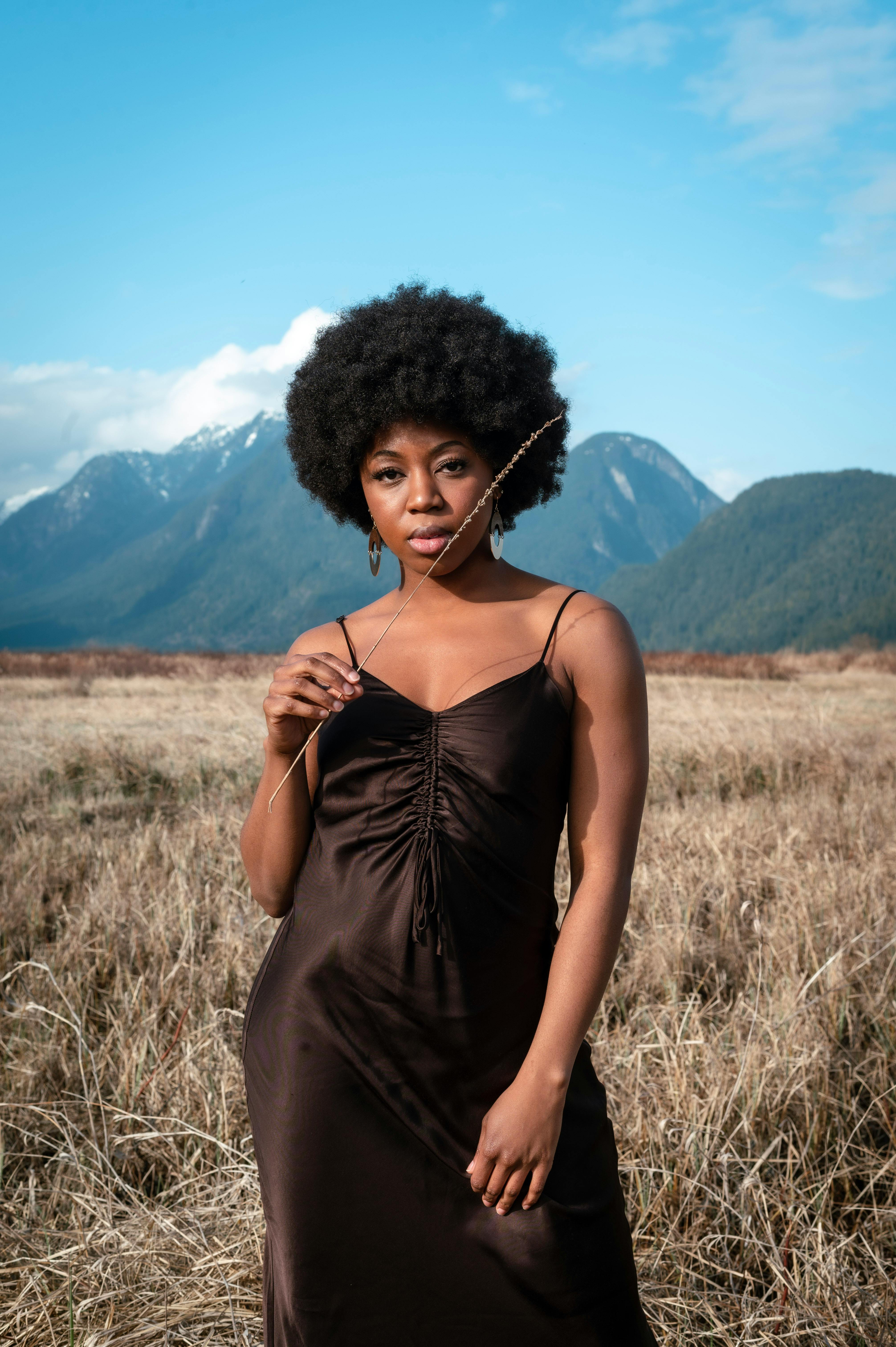 推荐入口封面图：户外光影与清爽氛围